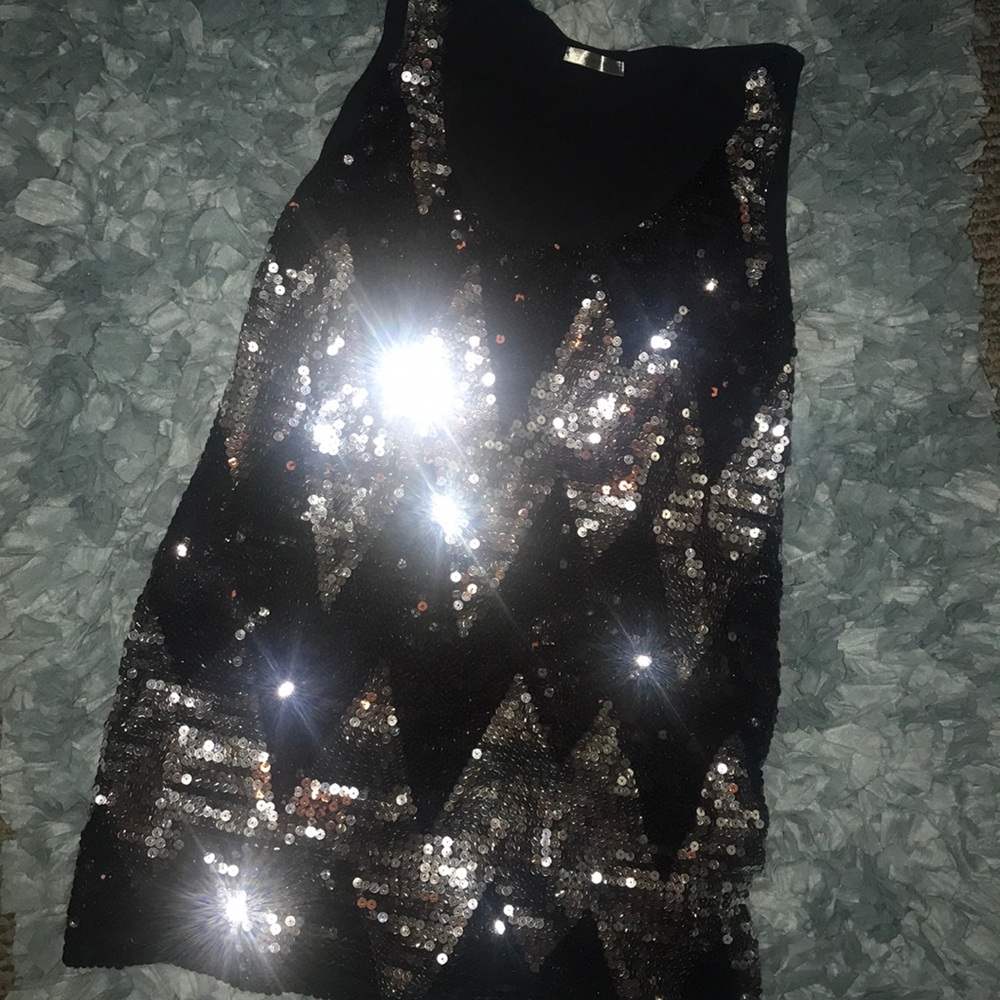 Sequins sleeves top